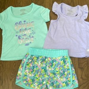 Three-piece sketcher, sketchers, active wear set size 2T , good condition